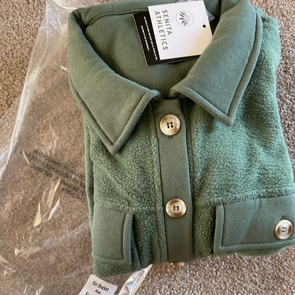 Senita Rin Shacket Pine